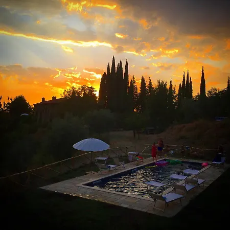 Agriturismo Di Novole 农家乐